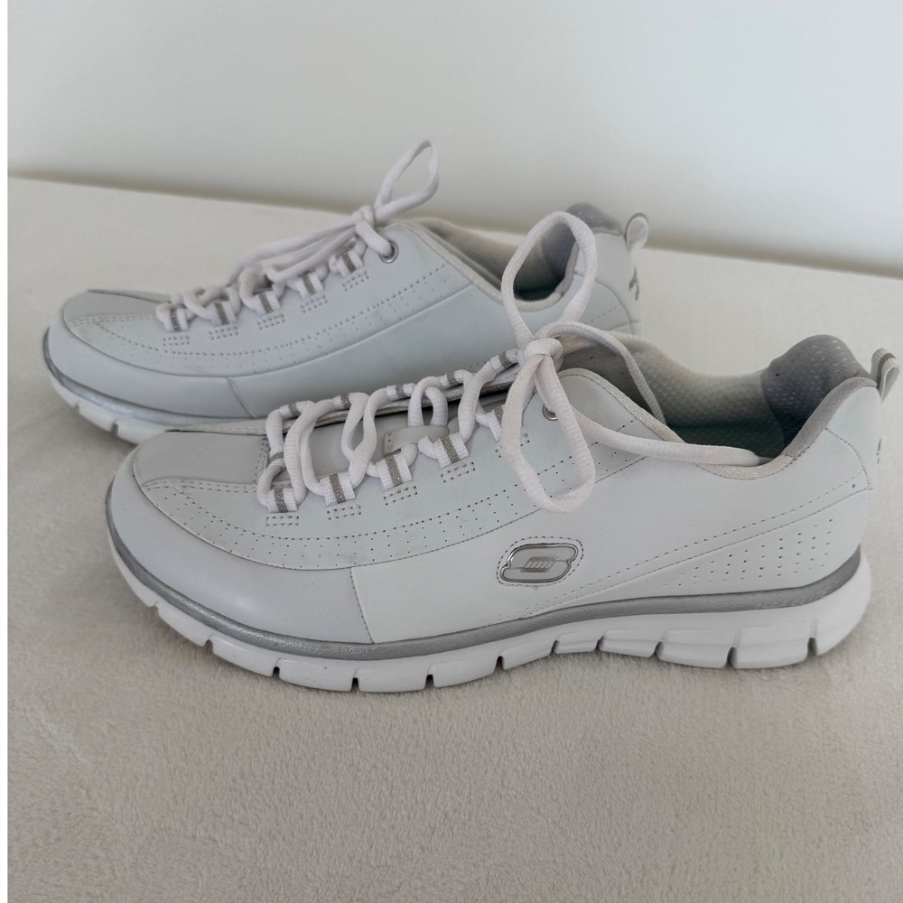Skechers Elite Memory Foam White Leather Sneakers Women Size 9.5 Comfort Shoe
